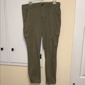 Women's Olive Cargo Pants